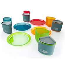 GSI Outdoors Infinity 4-Person Compact Tableset - Multicolor