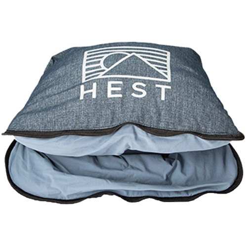 Hest Pillow