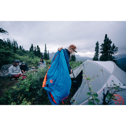 Mountain Hardwear Laminina Z Flame 21 Degree F / -6 Degree C Sleeping Bag for Women, Regular