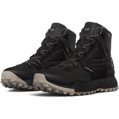 ua hiking boots