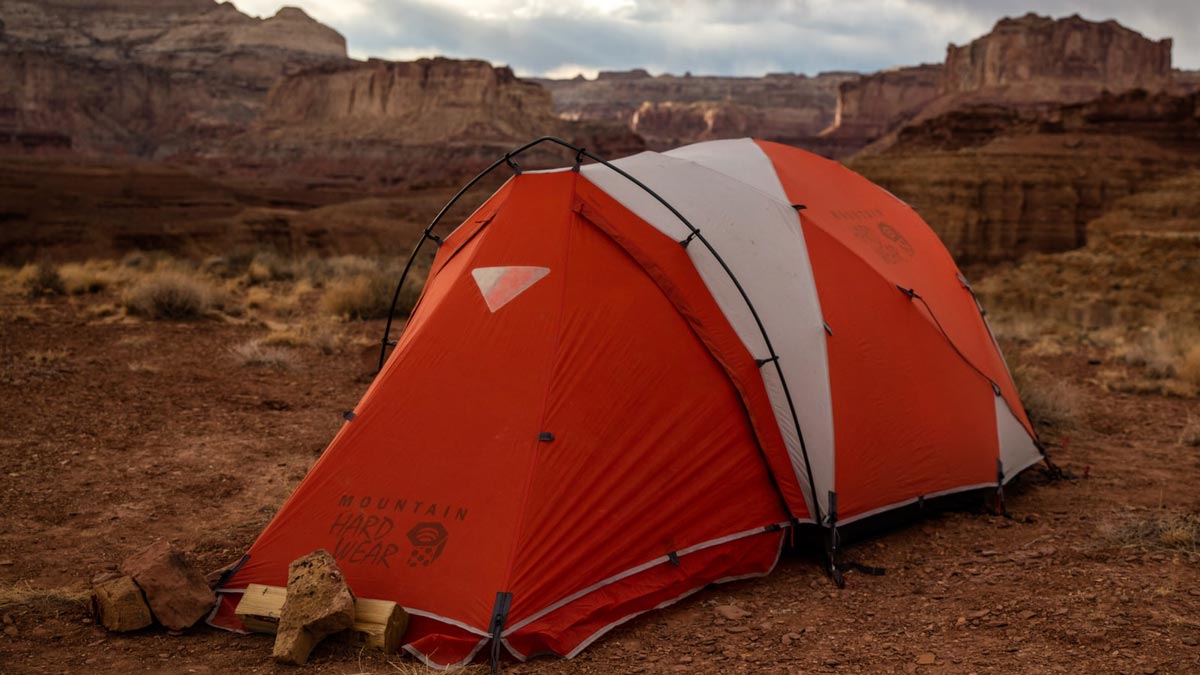 Essential Camp Gear for Camping in the Desert