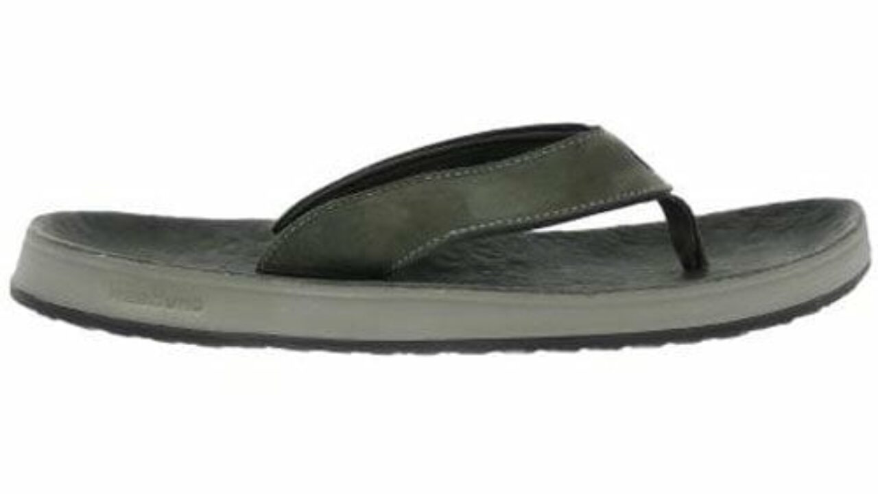 Weekly Special Bogs Hudson Leather Flip Flops for Men