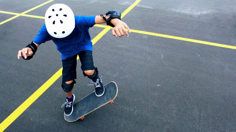 Skateboarding Protective Gear: What to Bring Out There?